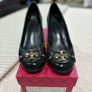 Tory Burch Janey Black Calf Leather Pumps, Size 9.5
